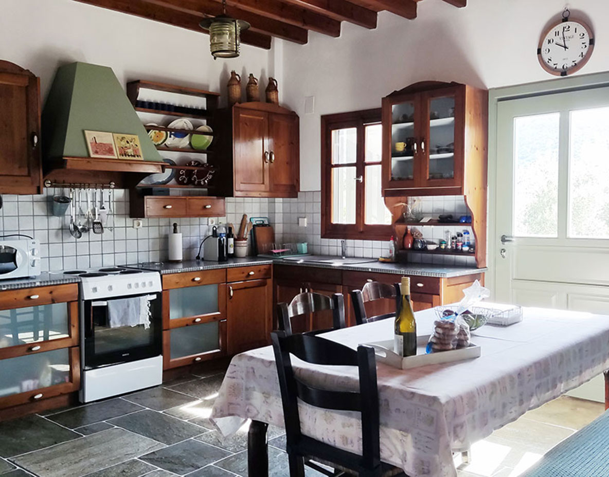 Fully equipped kitchen