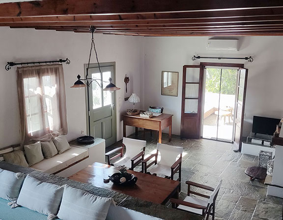 Spacious living room at Villa Vathi in Sifnos